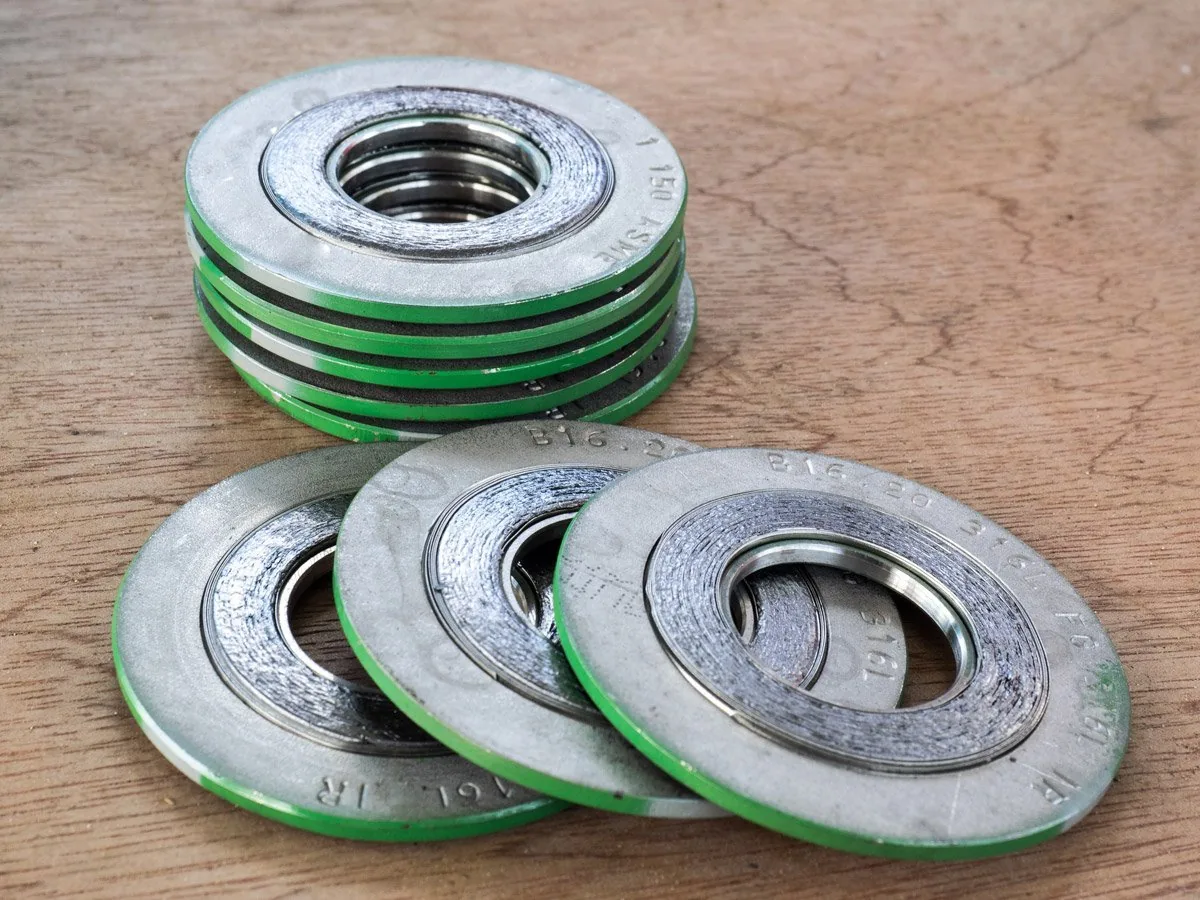 Spiral wound gaskets with stainless steel winding and graphite filler — for high-pressure flanged connections